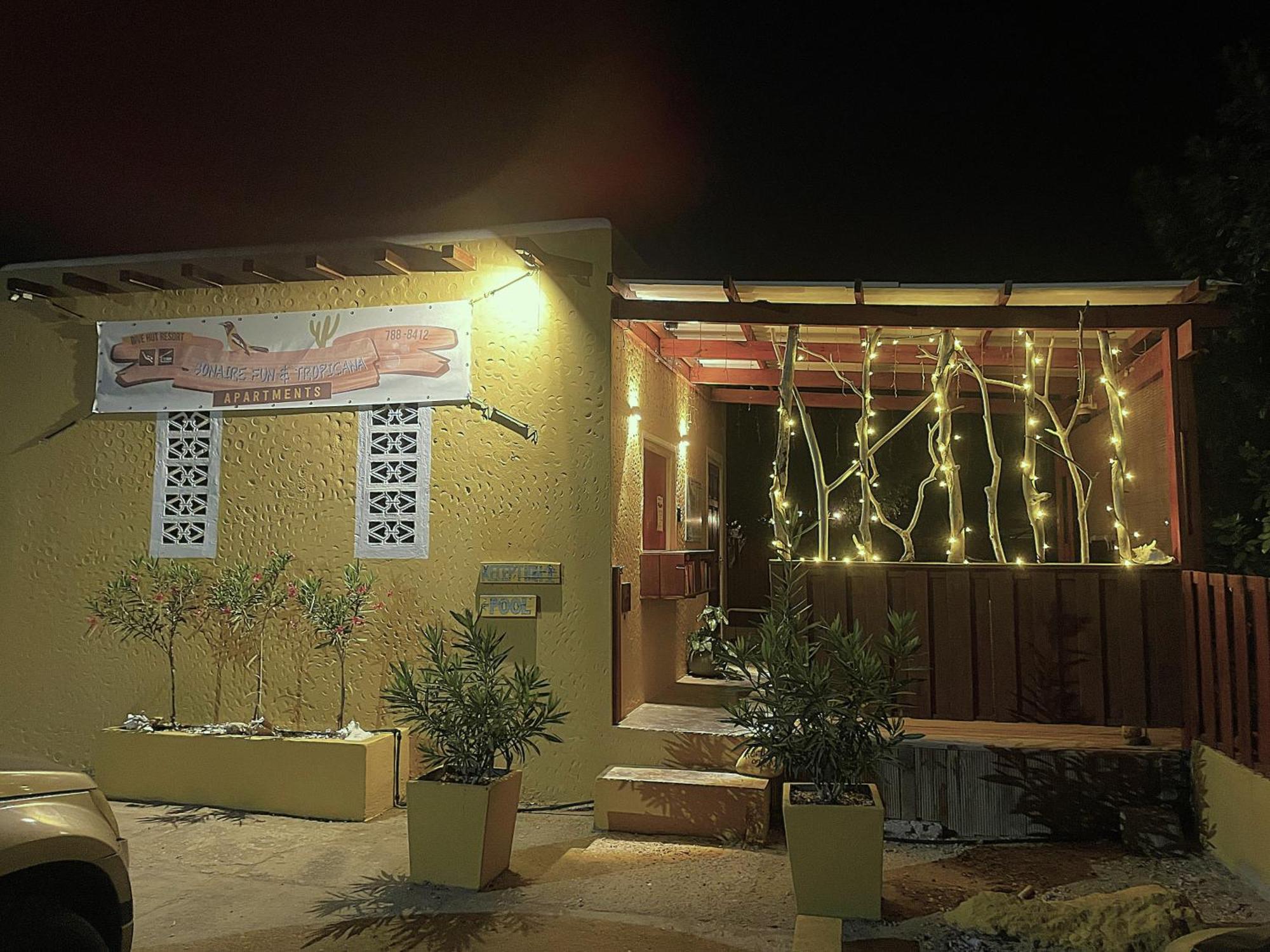 The Dive Hut - Boutique Apartments Kralendijk Dış mekan fotoğraf